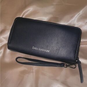 Enzo Angiolini Black Wristlet Wallet